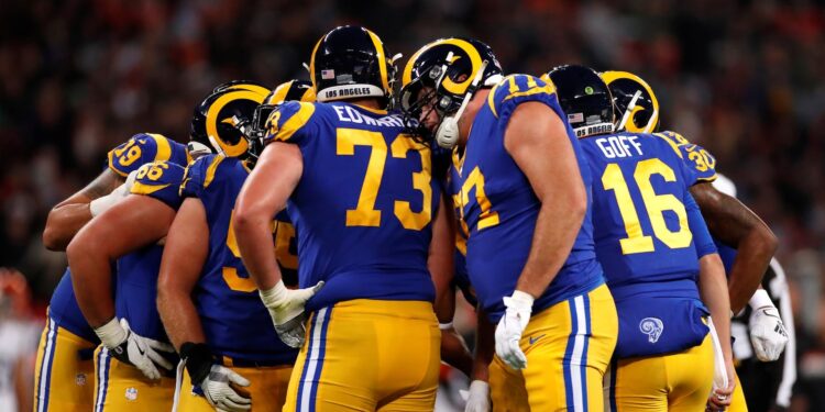 Glendale hosts a game that was meant for Los Angeles (Photo: Los Angeles Rams/Getty Images)