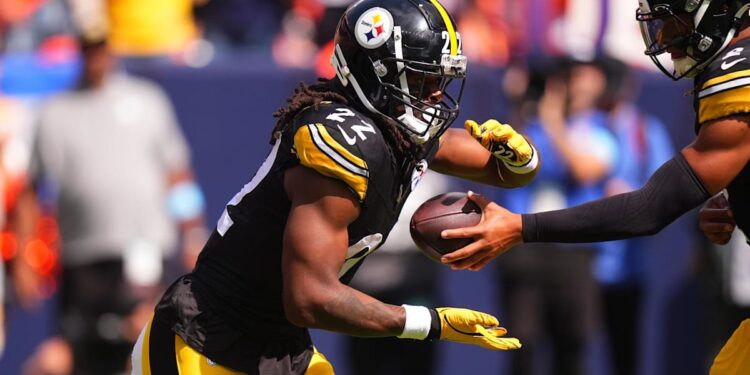 Pittsburgh leads the AFC North as Baltimore chases a playoff spot (Getty Images)