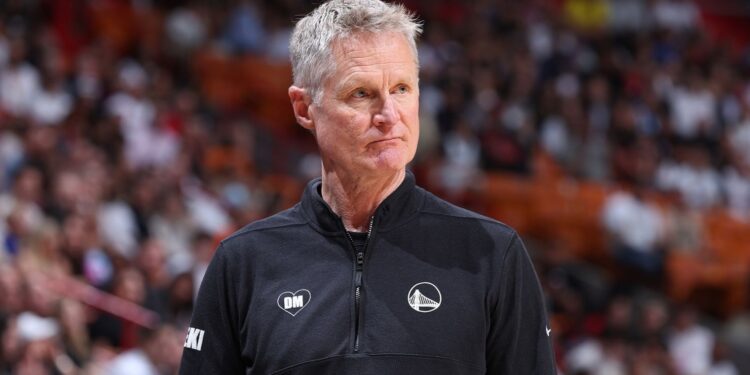 Warriors hover outside the top ten with no clear plan (Photo: Steve Kerr/Getty Images)