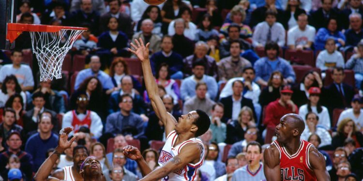 The basketball world almost witnessed a Wade-Iverson duo (Getty Images)