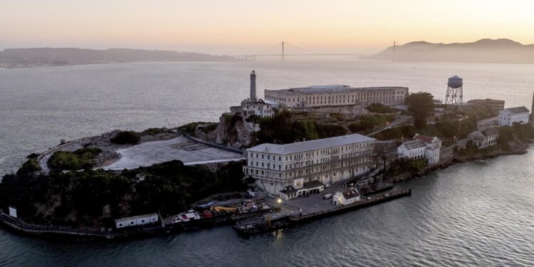 Plan to reopen Alcatraz sparks debate on extreme justice (Photo: Flickr)