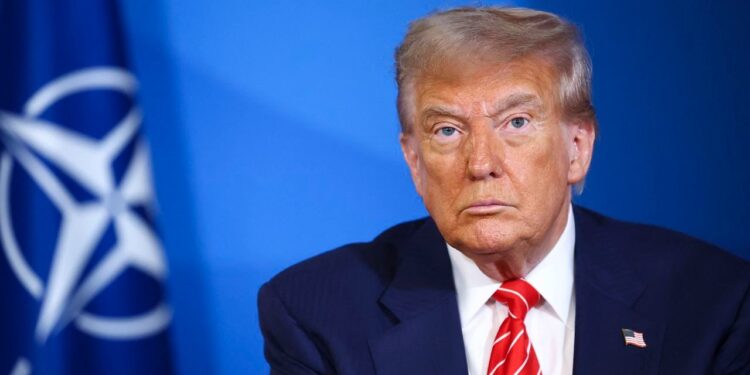 Trump targets impeachment-linked attorney without formal notice (Photo: Donald Trump/Flickr)
