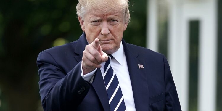 Federalist Society faces blame over judicial picks (Photo: Donald Trump/Alamy)