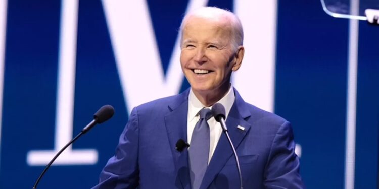 A moment of gratitude shared with Jill and their cat (Photo: Joe Biden/Alamy)