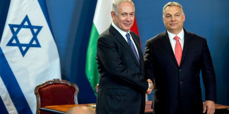Orban rolls out red carpet for Israeli prime minister (Photo: Orban and Netanyahu/Getty Images)