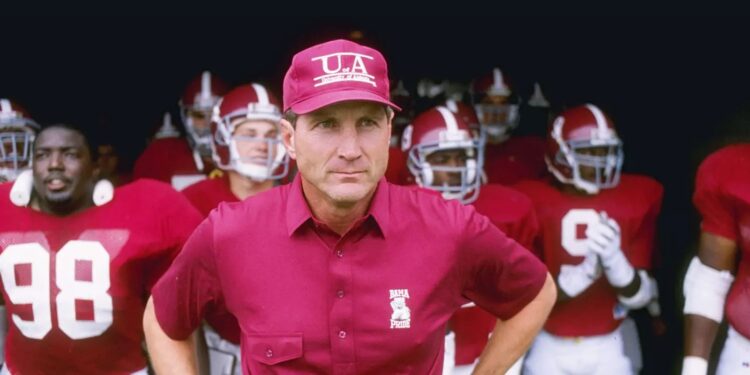 From high school standout to respected NFL player and coach (Photo: Bill Curry/Pixabay)