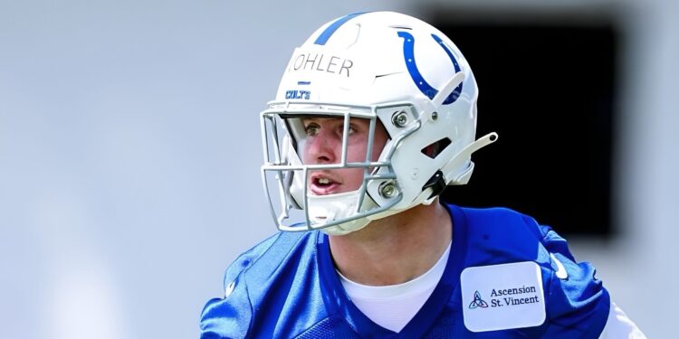 Rookie magic as Wohler hauls in a highlight-reel interception (Photo: Hunter Wohler/Shutterstock)