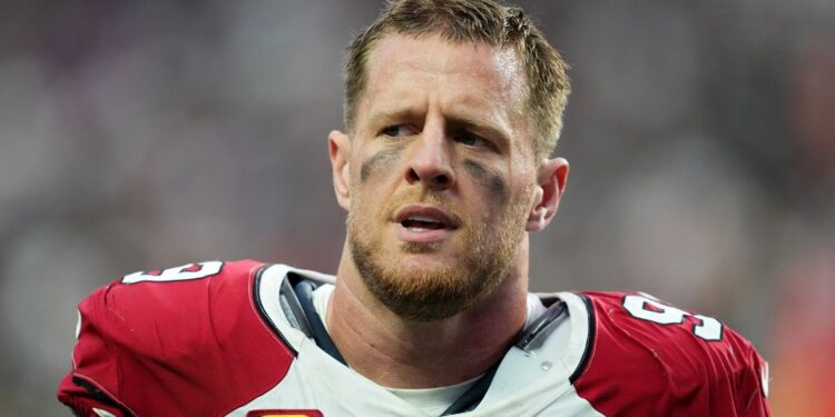 A defensive powerhouse who turned fame into lasting fortune (Photo: J.J. Watt/Flickr)