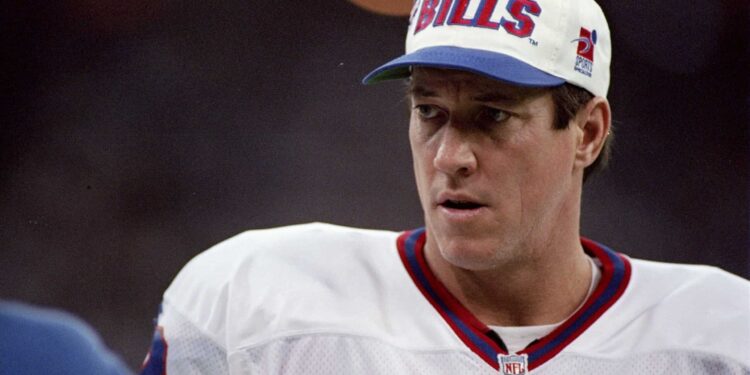 A Buffalo Bills leader who carried the weight of a franchise (Photo: Jim Kelly/Getty Images)