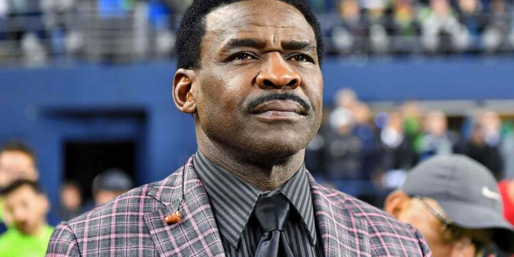 Three Super Bowl rings later, his legacy remains strong in Cowboys history (Photo: Michael Irvin/Alamy)