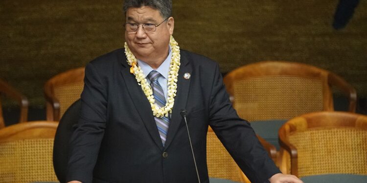 A calm voice guiding Hawaii’s Senate through years of change (Photo: Ron Kouchi/Alamy)