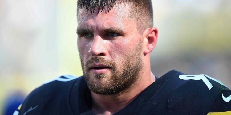 Pittsburgh Steelers star shines with skill and determination (Photo: T.J. Watt/iStock)