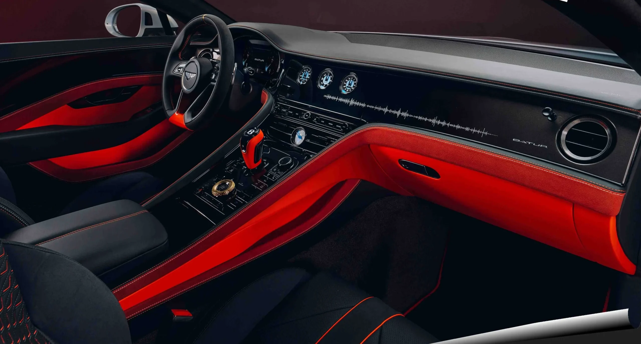 Bentley Mulliner Batur Infotainment and Technology Functions