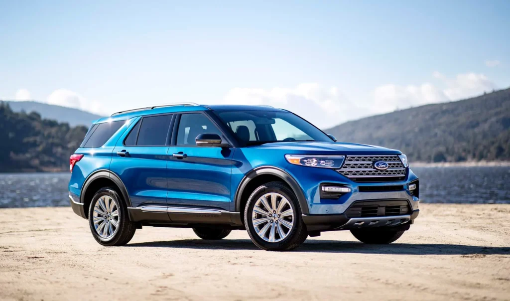 Ford Explorer Platinum Hybrid Stands Out as a Top Luxury SUV Choice