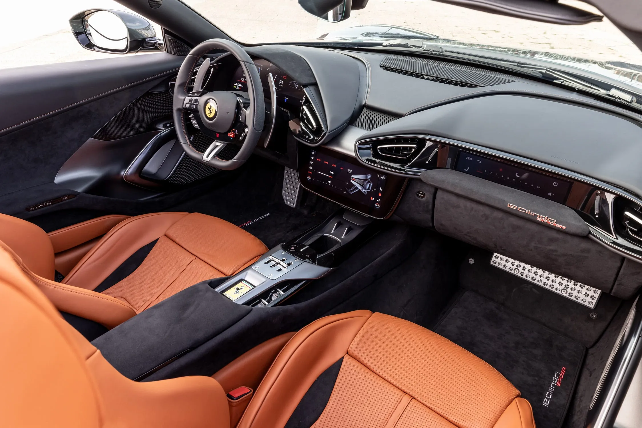 Interior Design of Ferrari 12Cilindri Spider