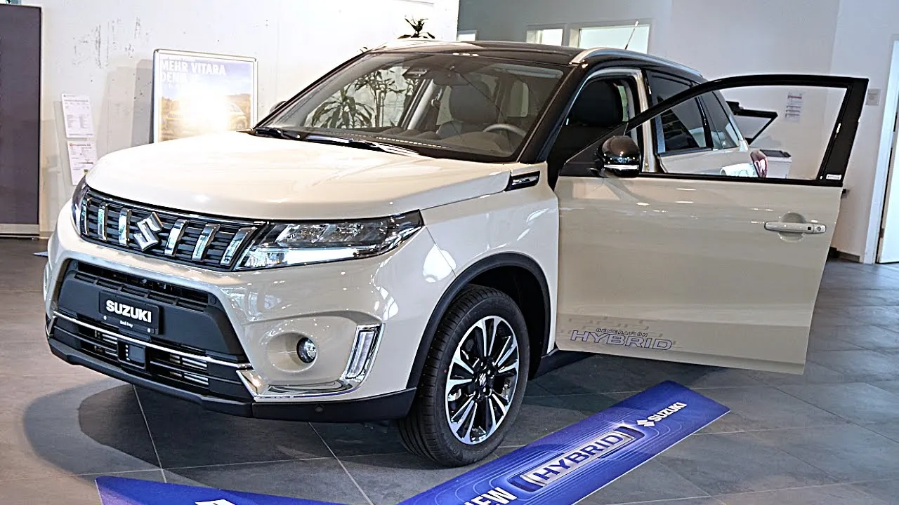 White Suzuki Vitara Hybrid